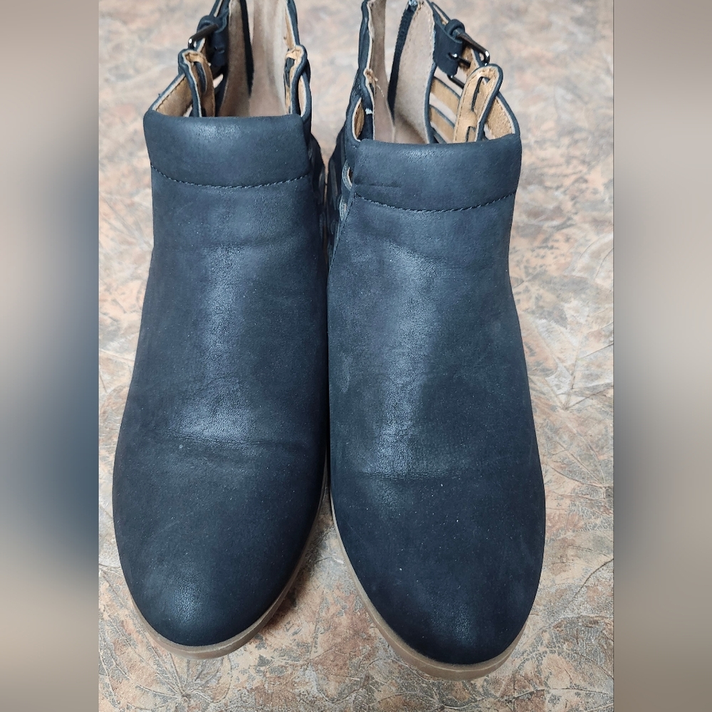 Womens Size 7‎ Soda Booties
